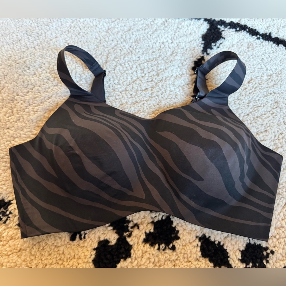 Knix Black and Gray Zebra Print Catalyst Sports Bra